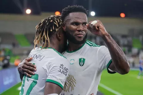 كيسي: لا توجد ملاعب كثيرة في أوروبا تشبه "كامب نو"